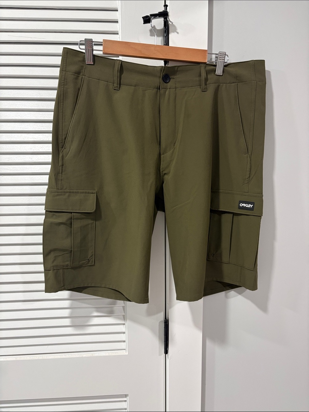 Oakley Men's Olive Cargo Utility Shorts